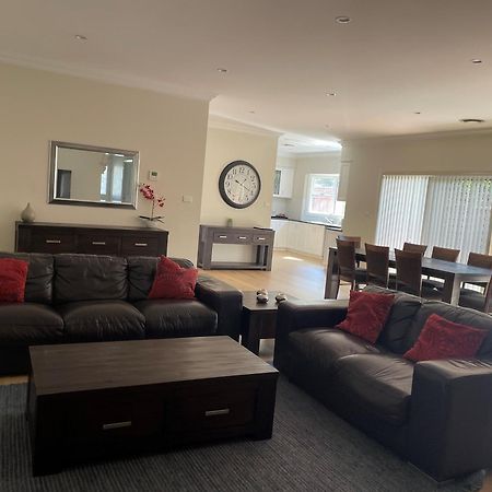 The Charles Hotel Wagga Wagga Luaran gambar