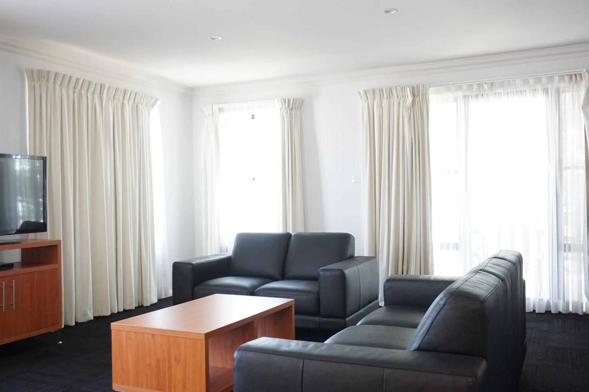 The Charles Hotel Wagga Wagga Luaran gambar